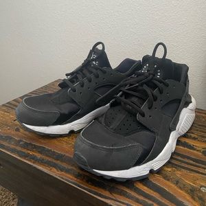 Nike Huarache runs